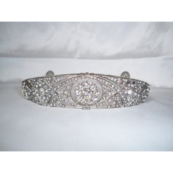 Meghan Markle's rhinestone tiara bridal wedding Prom Birthday Princess Crown - Picture 2 of 6